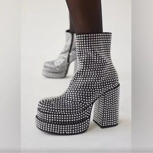 Steve Madden Cobra rhinestone platform boots